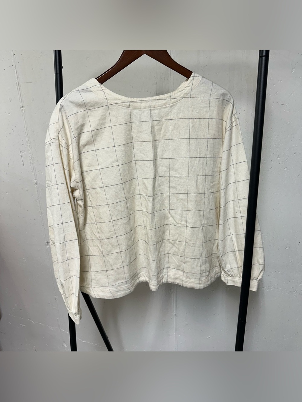 Muji Cream Grid Long-Sleeve Cotton Top 🛶